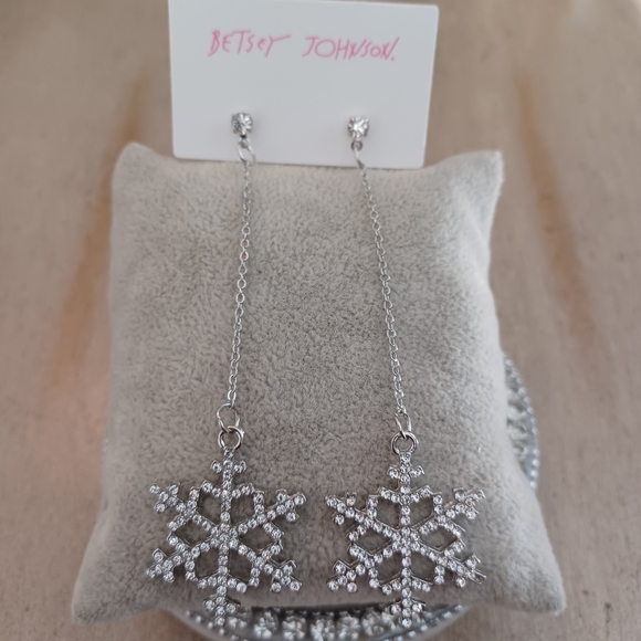 Silver Rhinestone Winter Holiday Snowflake Dangle Drop Stud Earrings - Picture 2 of 10